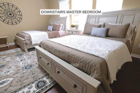 Large Houston Area Home, 2 Story, 14 Beds - Mission Valley